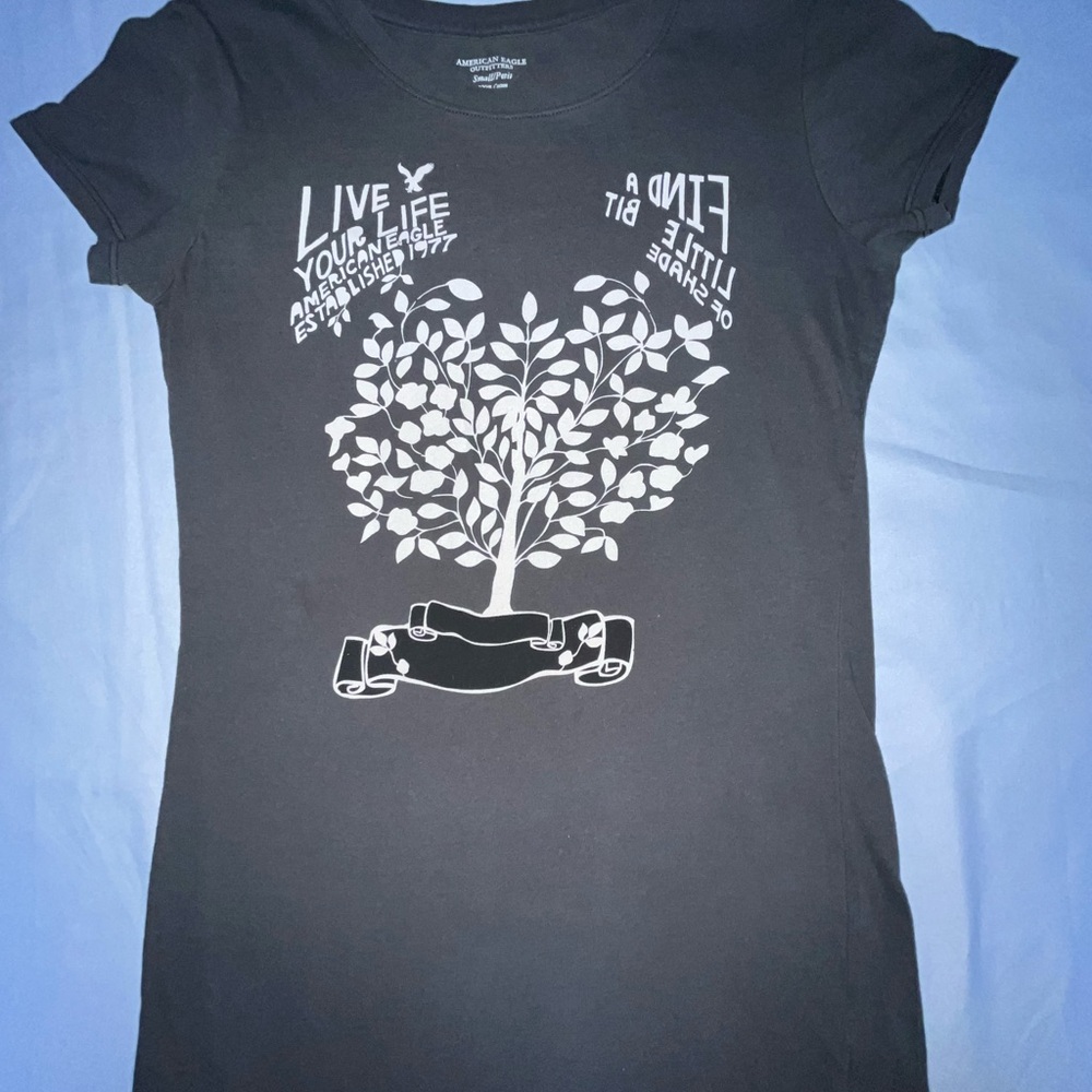 American Eagle Black‎ Graphic Tee